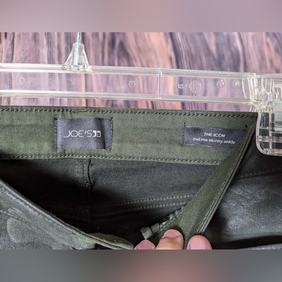 Joe’s Midrise Skinny Ankle Camo Pants - Picture 8 of 8